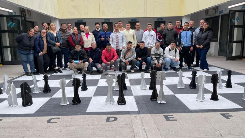 El ajedrez como herramienta educativa: innovadora jornada pedagógica en la Unidad Penal N° 1