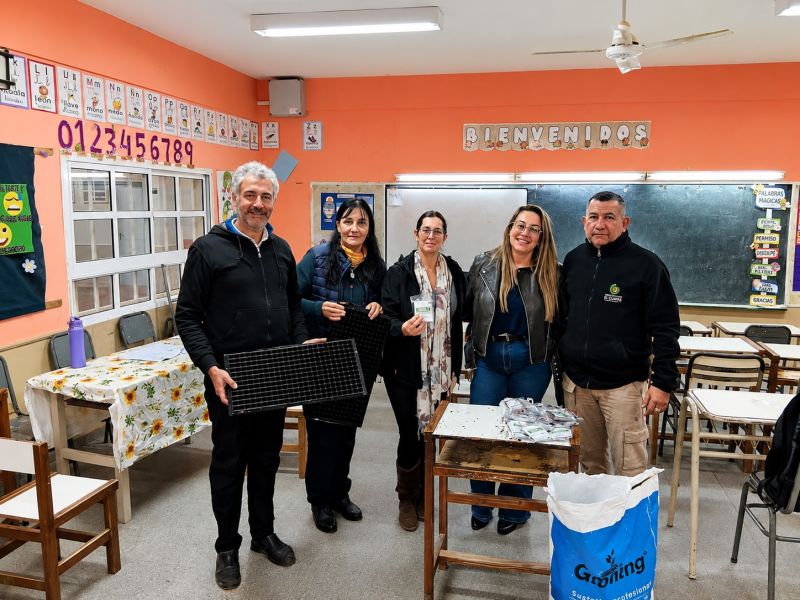 Taragüí Ko'e impulsa la huerta orgánica en la sede Apipé